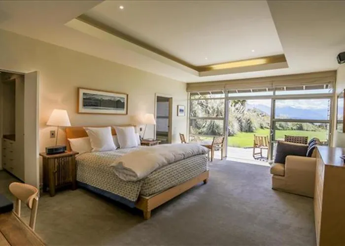 Whare Kea And Wanaka